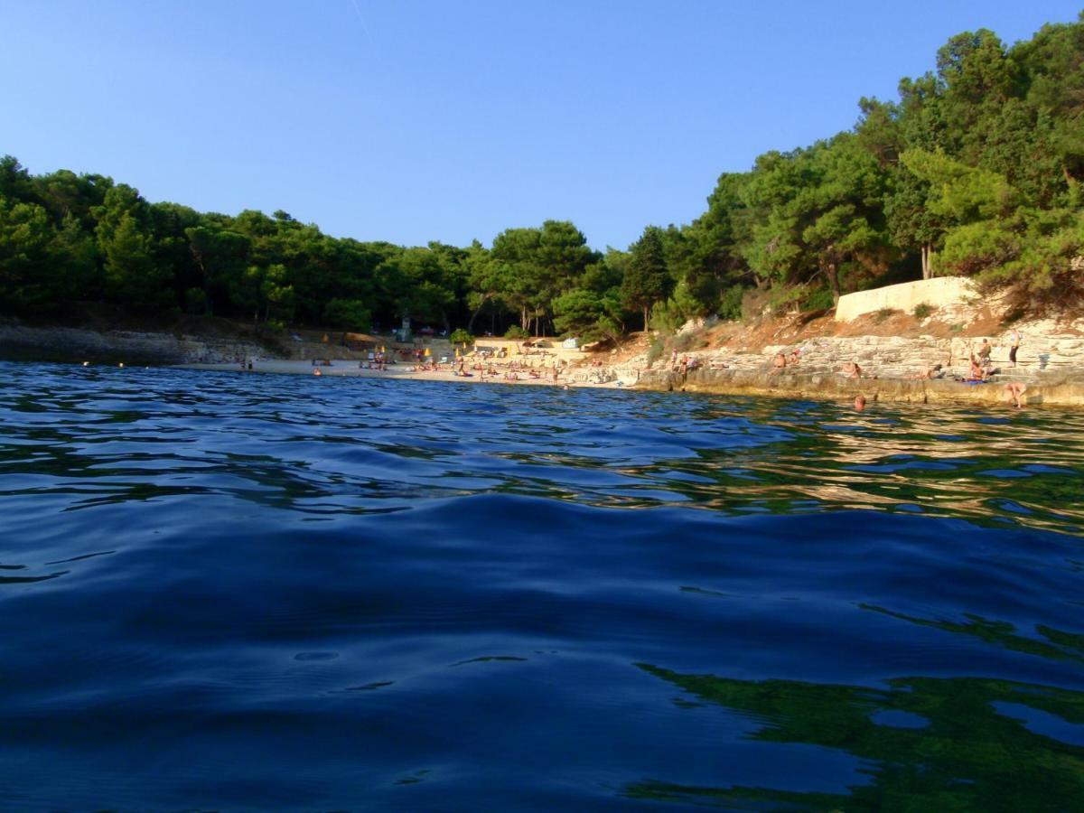• Lungomare Beach Apartment Pula • Kültér fotó