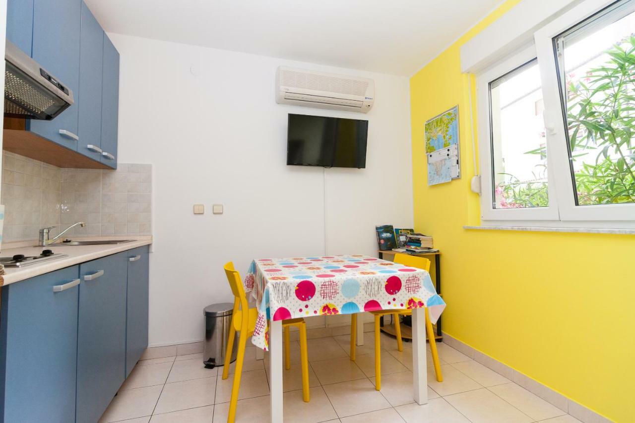 • Lungomare Beach Apartment Pula • Kültér fotó