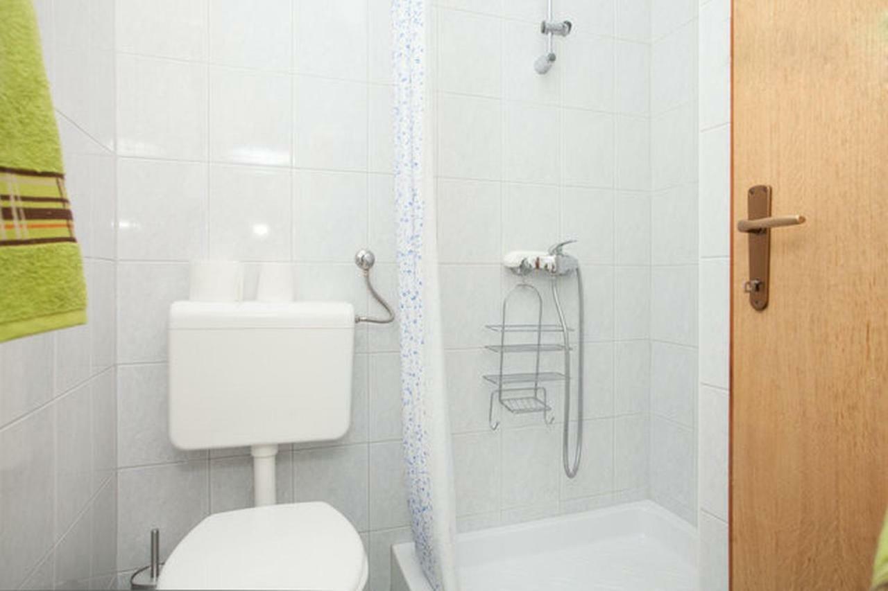 • Lungomare Beach Apartment Pula • Kültér fotó